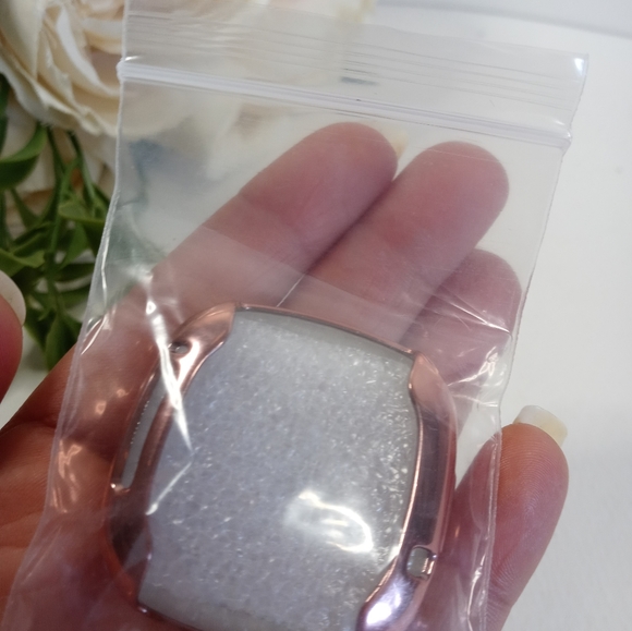 2 pack Cases for Fitbit Versa 3, Silver and Rose Gold. Versa 3 Smart Watch cases - Picture 3 of 4